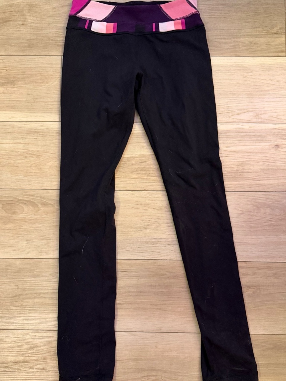 Lululemon Black Full Length Yoga Leggings Purple Pink Print Waist Size 6